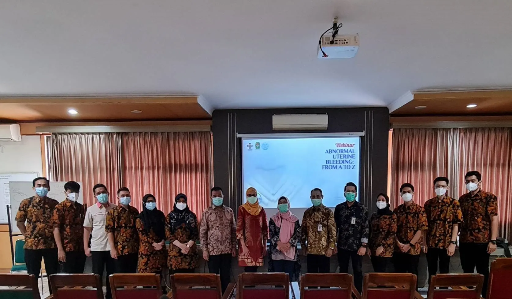 POGI Cabang Surakarta dan PPDS Obgyn FK UNS Sukses Gelar Webinar Rutin